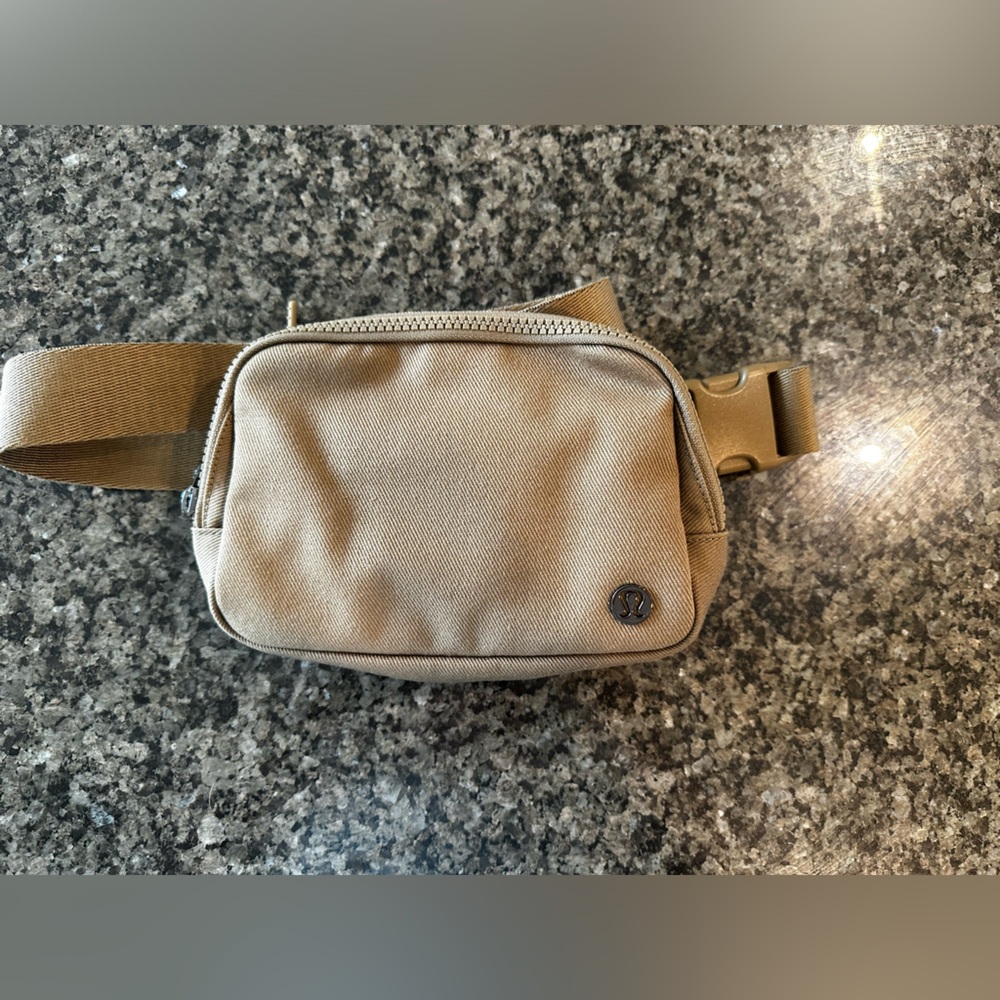 Lululemon - 1L Cross Body - Tan - Never worn, but no tags